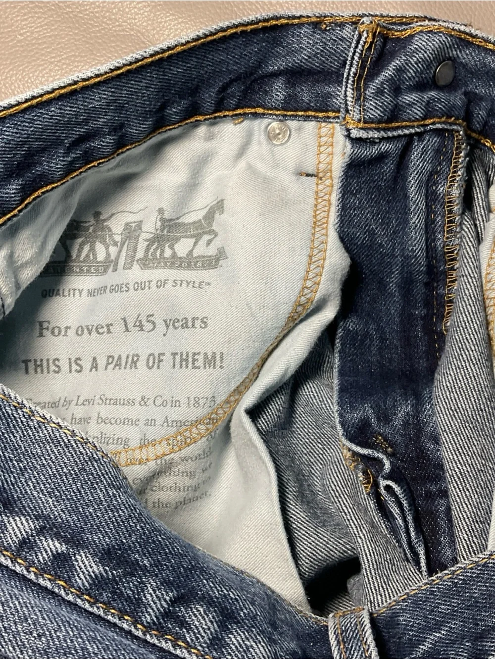 Levi's Men's Straight Jeans in Medium Blue Denim